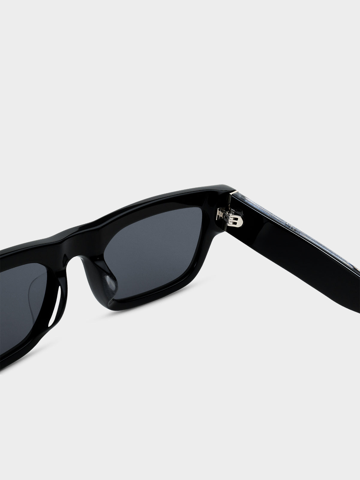 NEW DYLAN REVEAL - Black / Transparent