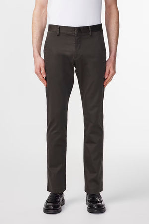 Theo Klassisk tailored slim fit Chino