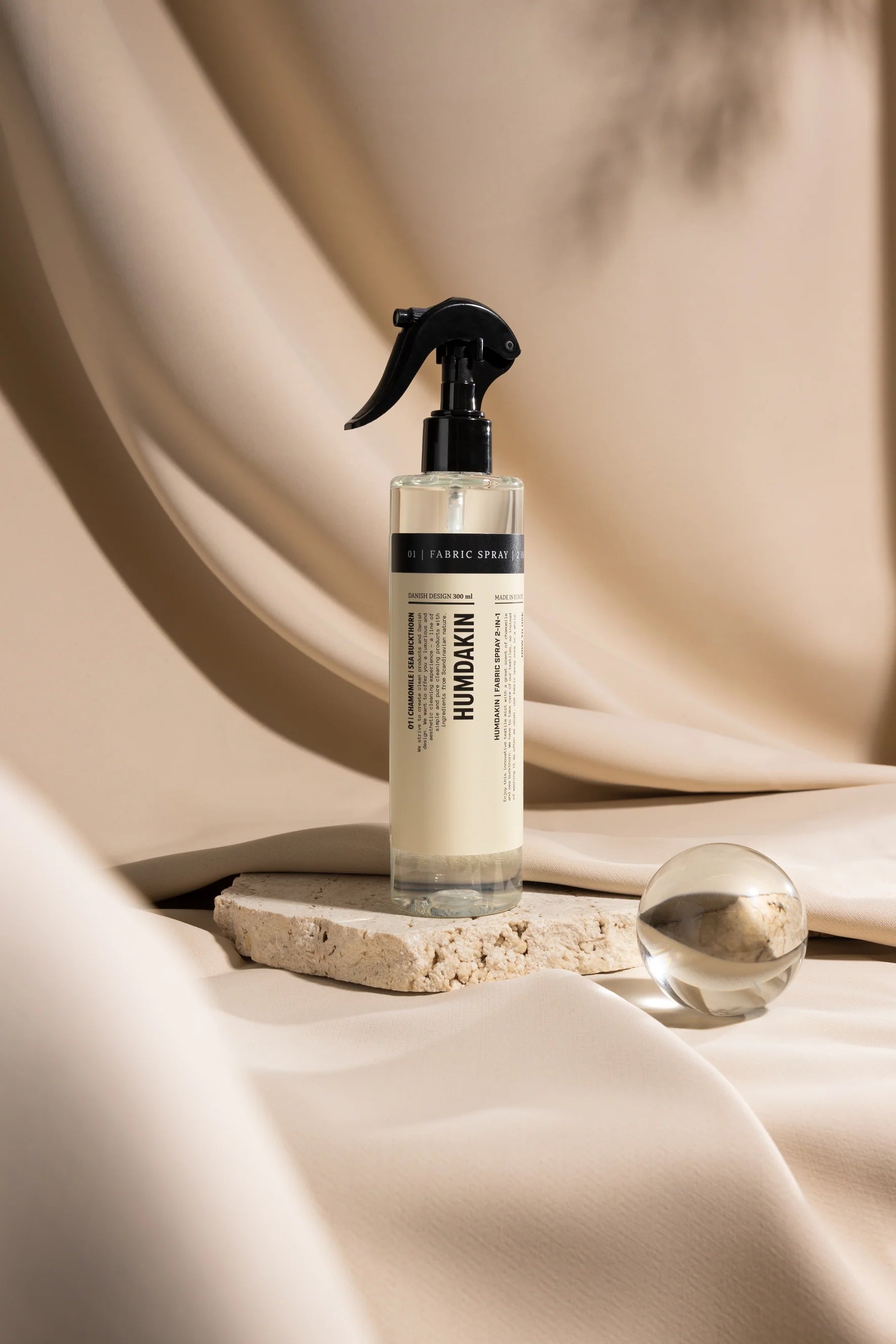 Humdakin - Fabric Spray 2-in-1