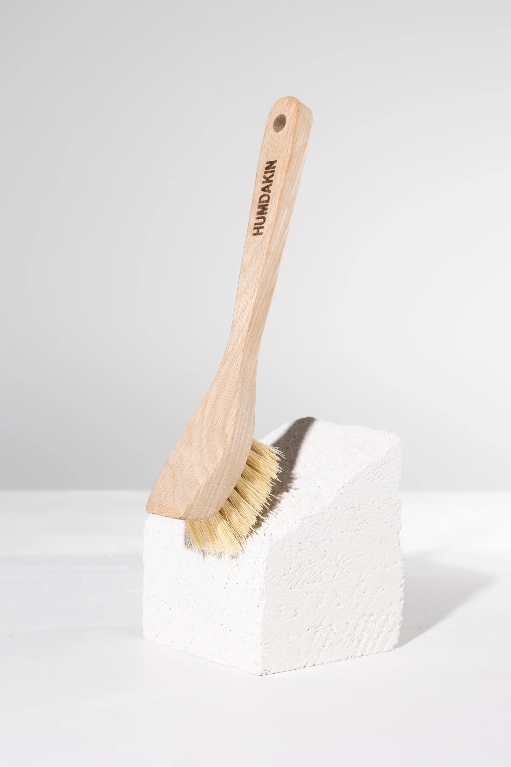 Humdakin - Oak Dish Brush - Tampico